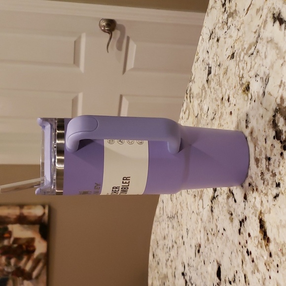 Stanley Quencher H2.0 30 oz. Comforting Purple - Picture 6 of 12